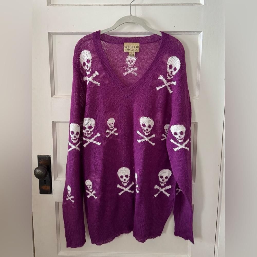 Wildfox Sweater with Skulls Purple White oversized Small